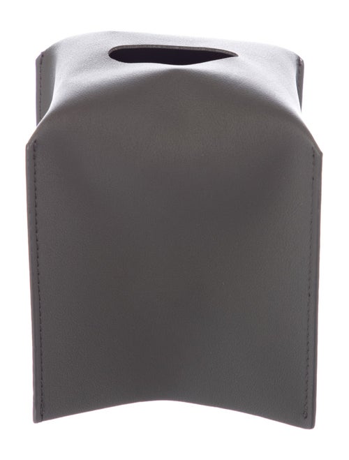 Nicole Sassaman tissue box