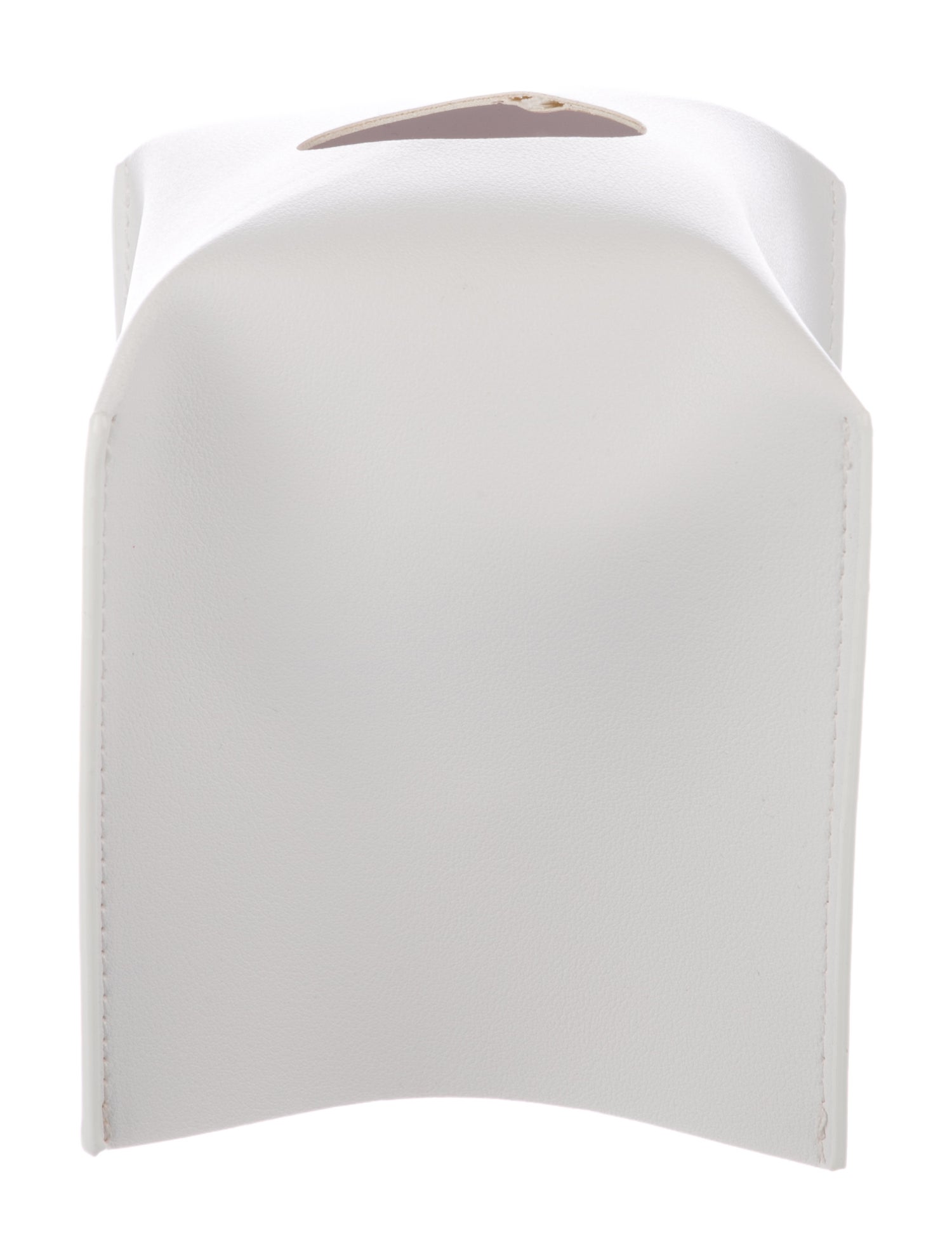 Nicole Sassaman tissue box