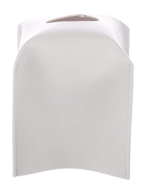 Nicole Sassaman tissue box