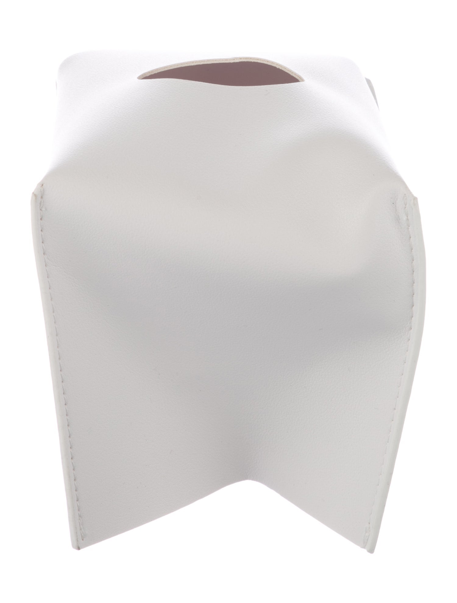 Nicole Sassaman Tissue box