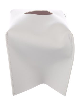 Nicole Sassaman Tissue box