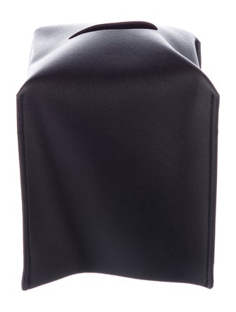 Nicole Sassaman tissue box