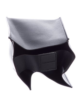 Nicole Sassaman tissue box