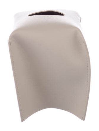 Nicole Sassaman tissue box