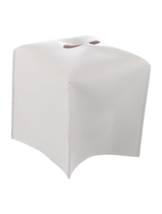 Nicole Sassaman tissue box