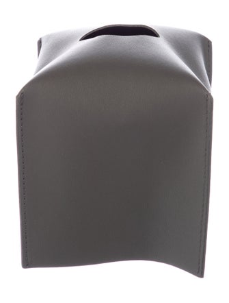 Nicole Sassaman tissue box