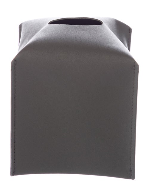 Nicole Sassaman tissue box