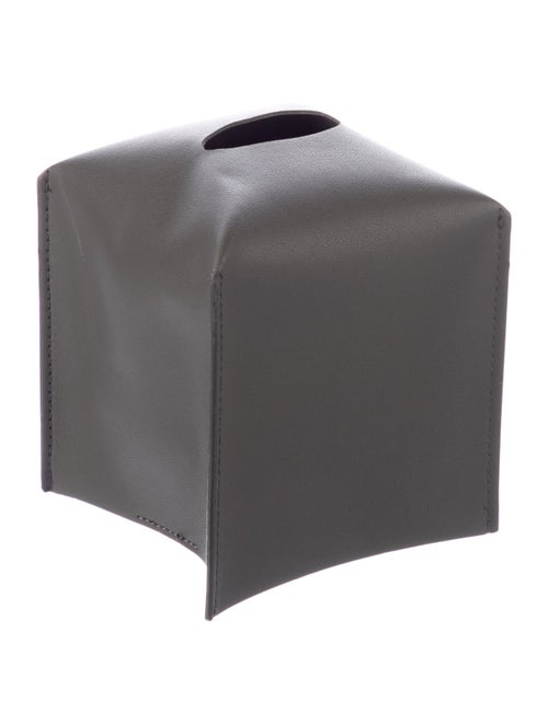 Nicole Sassaman tissue box