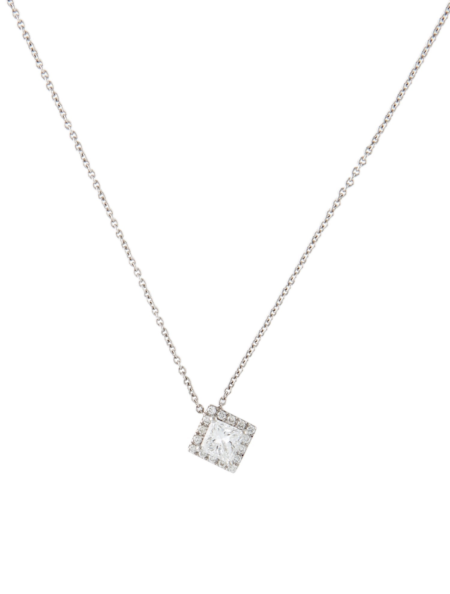 Necklace 18K Diamond Halo Pendant Necklace