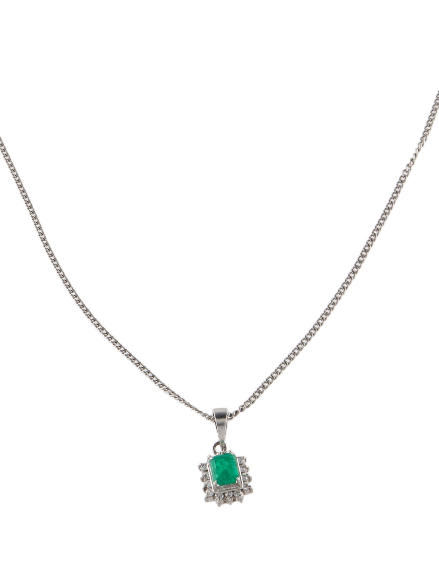Necklace Platinum Emerald & Diamond Pendant
