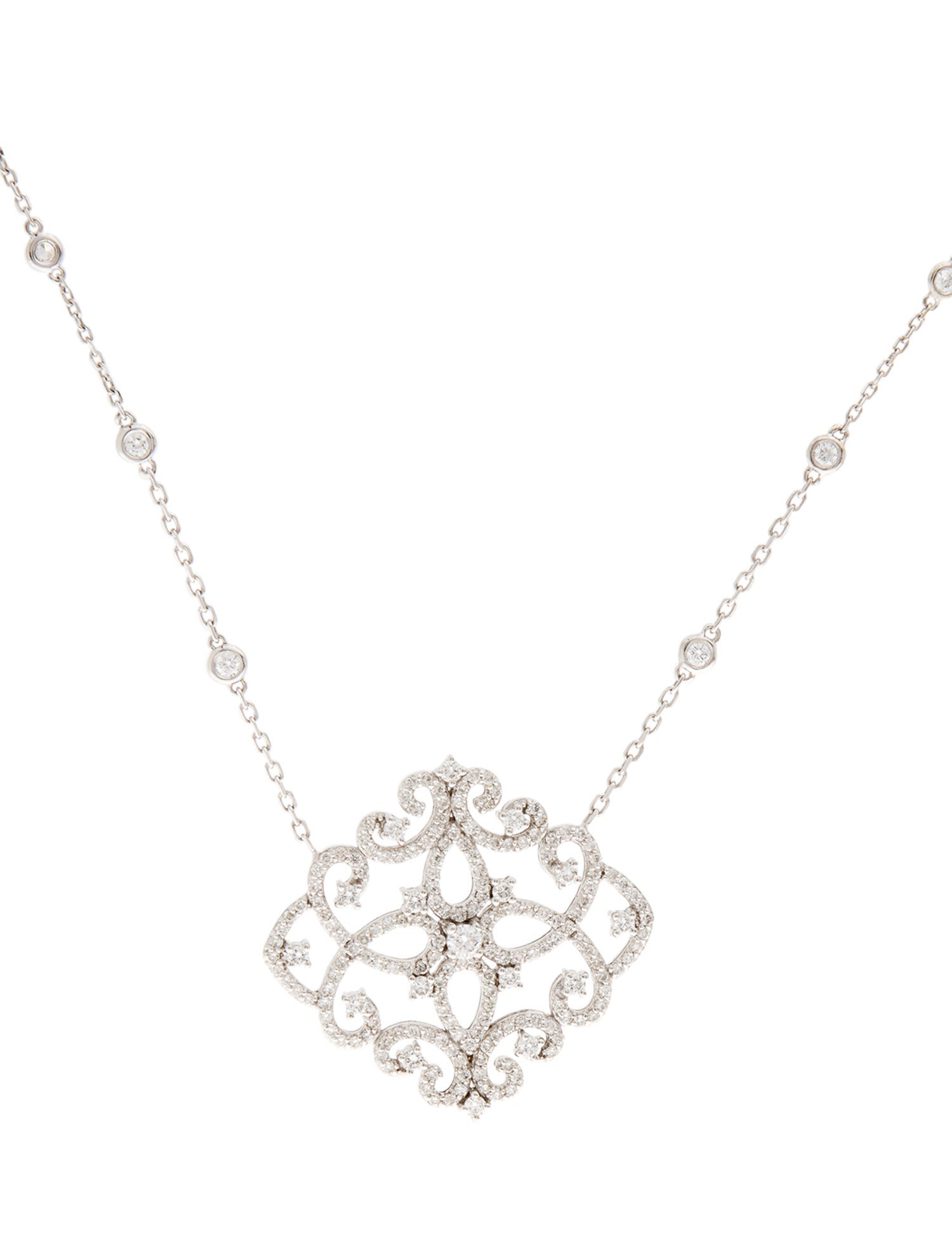 Necklace 18K 2.07ctw Diamond Pendent Necklace