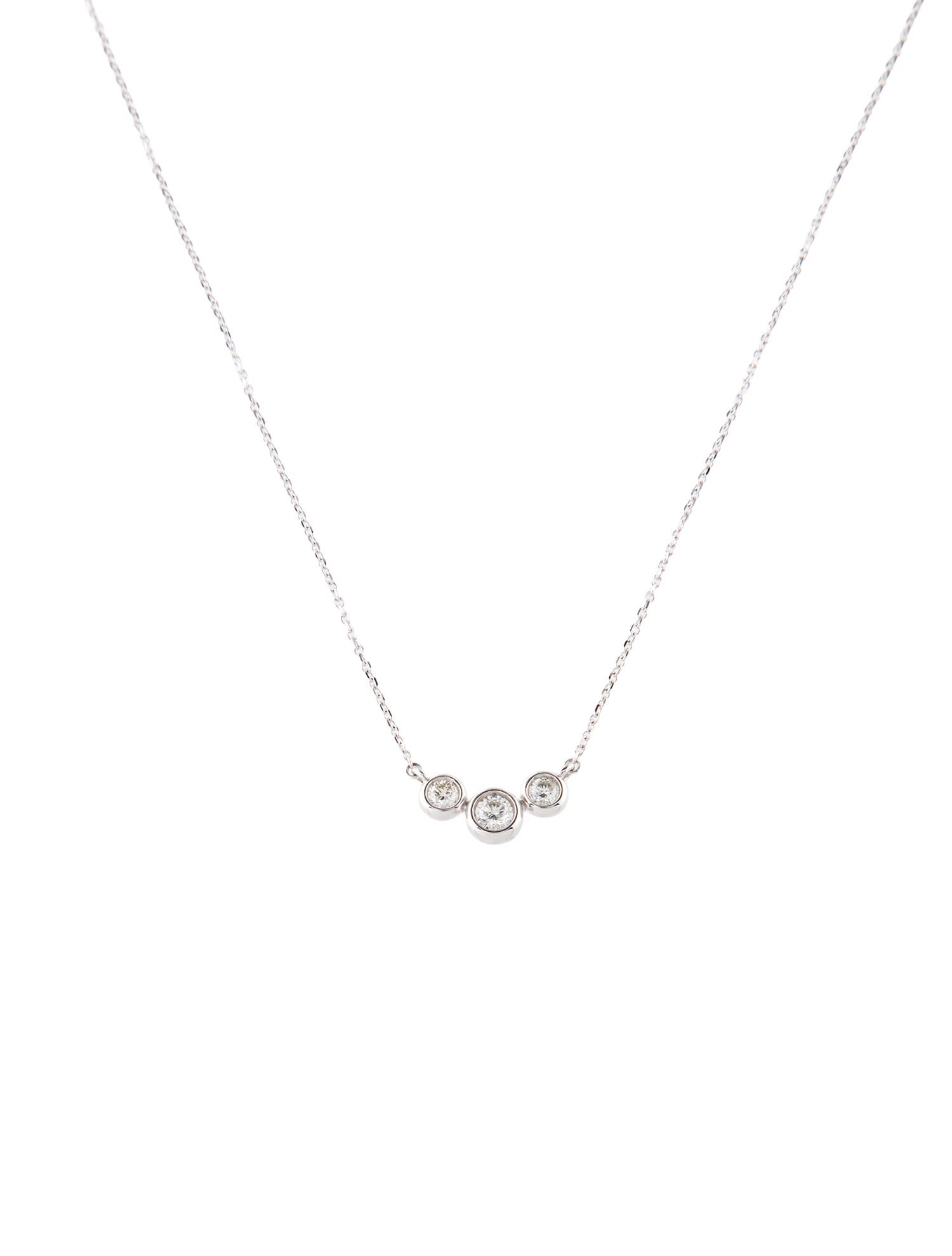 Necklace 18K Diamond Three Stone Pendant Necklace