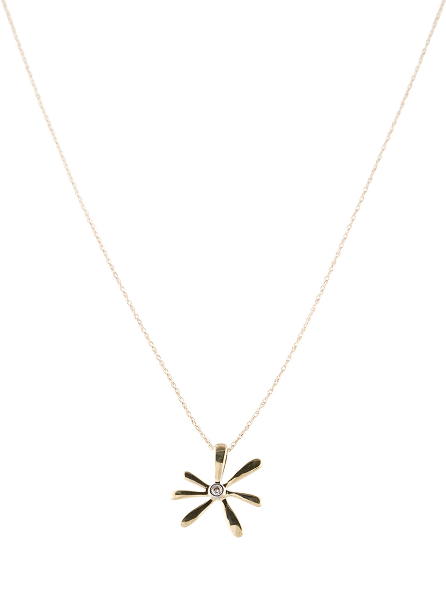 Necklace 10K Diamond Flower Pendant