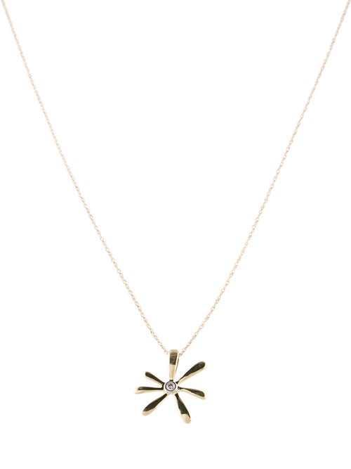Necklace 10K Diamond Flower Pendant Necklace