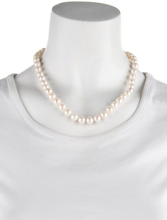 Necklace f14K Pearl Strand Necklace