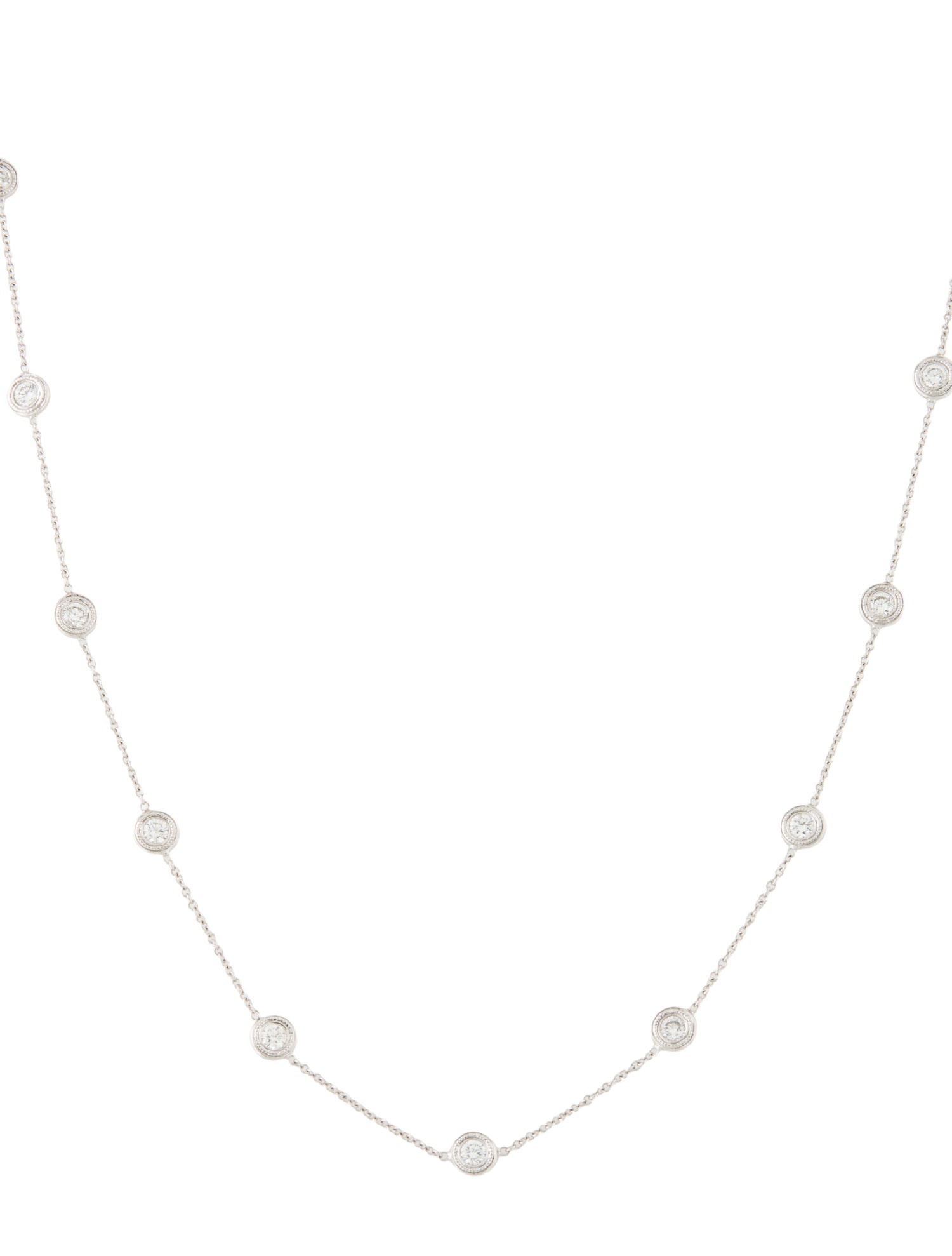 Necklace 18K 2.32ctw Diamond Station