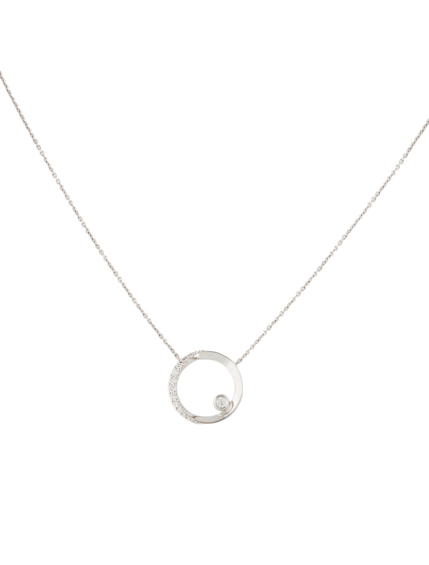 Necklace 18K Diamond Circle Pendant