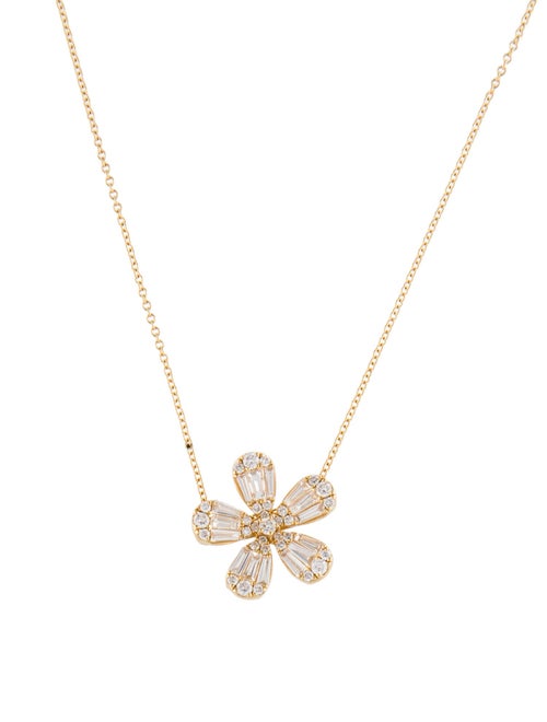 Necklace 18K Diamond Flower Pendant Necklace
