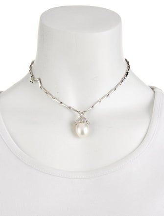 Necklace 14K Pearl & Diamond Pendant Necklace