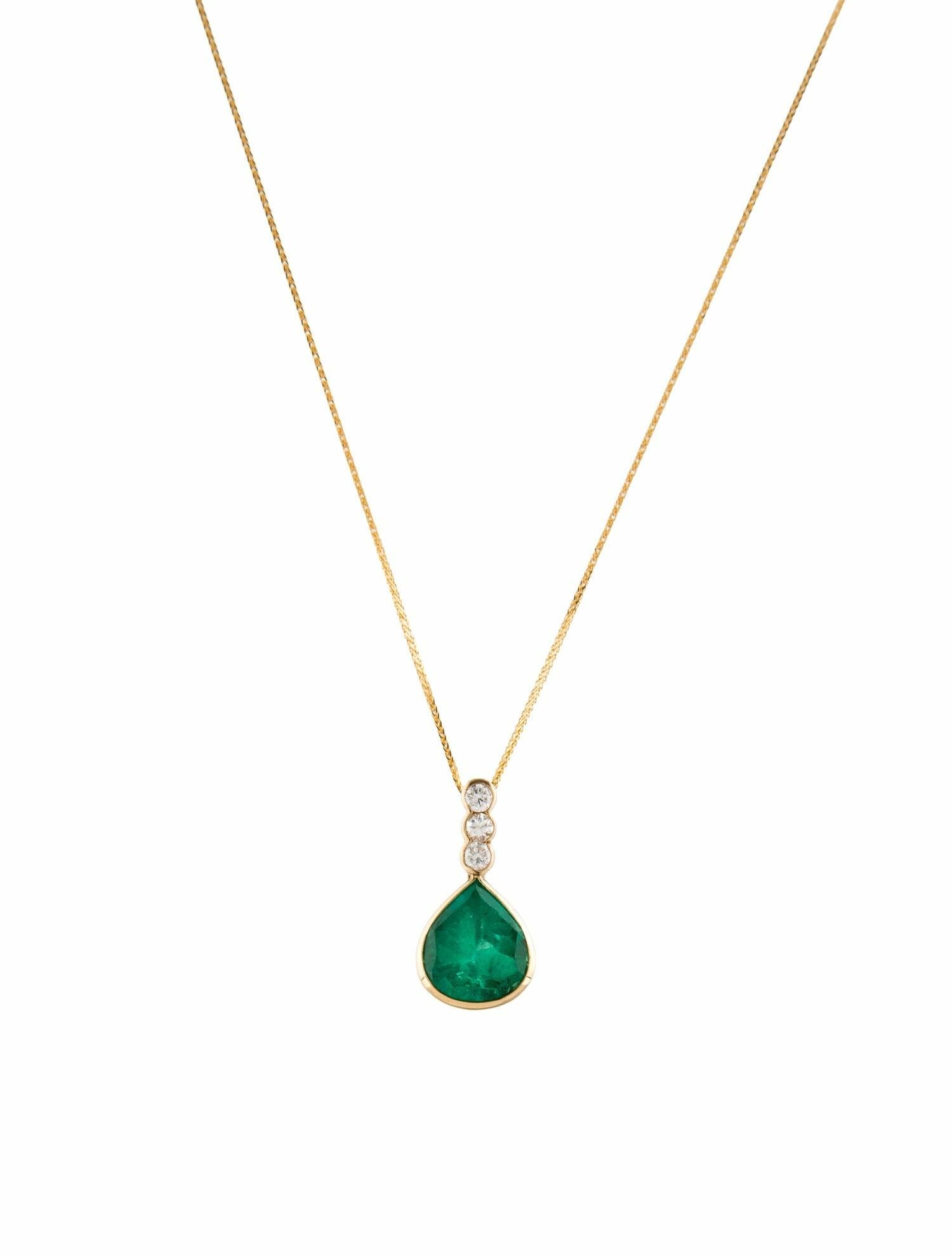 Necklace 18K 3.53ct Colombia Emerald & Diamond Pendant
