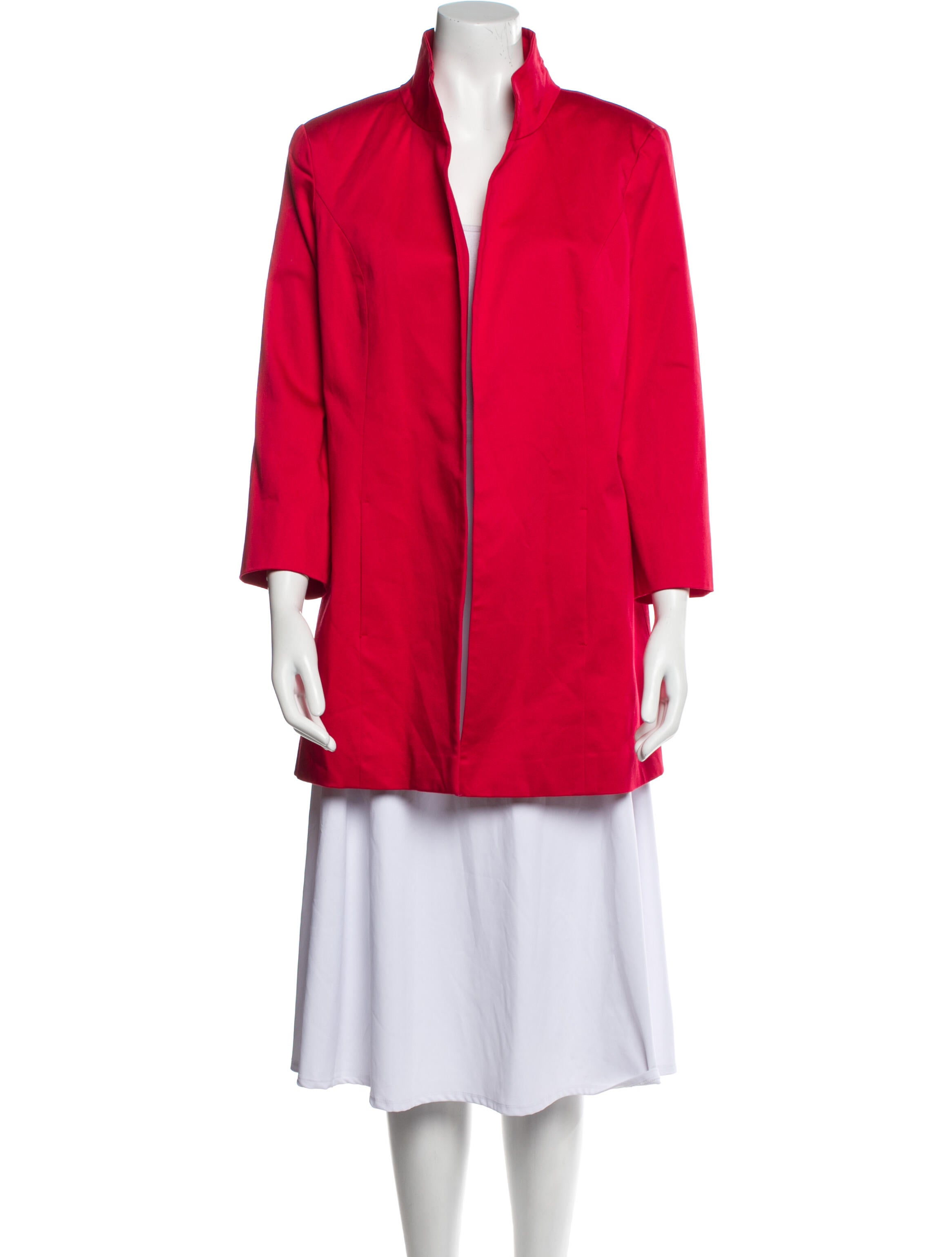 Neiman Marcus Coat Red Coats, Clothing NEMRC35784 The RealReal