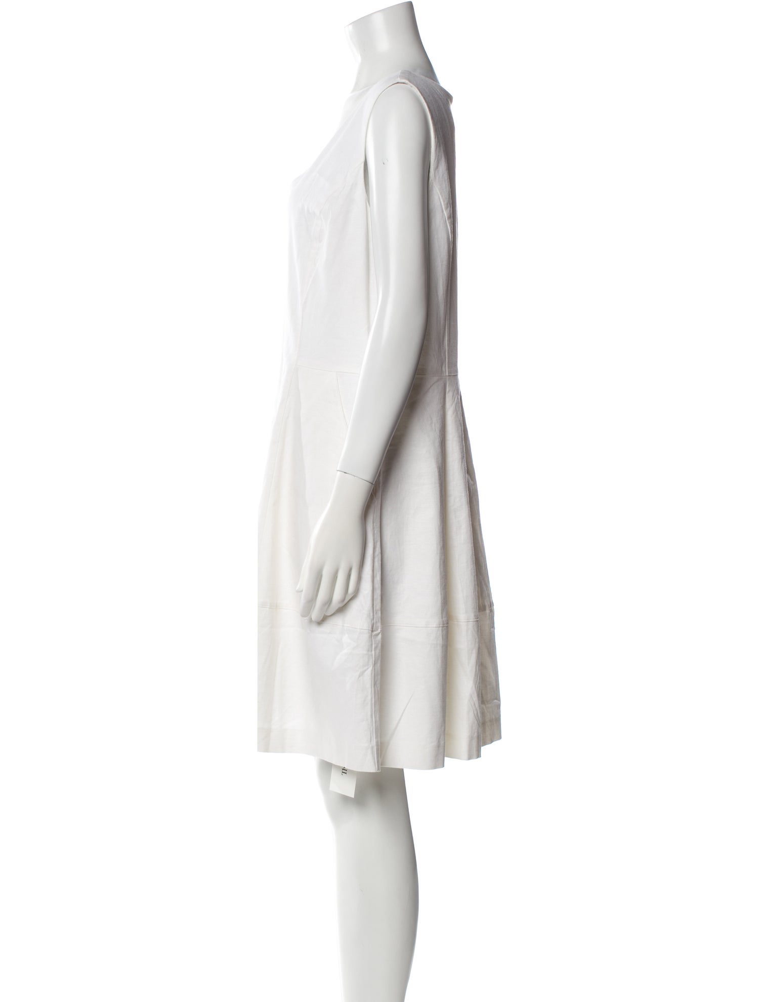 Neiman Marcus Linen Knee-Length Dress