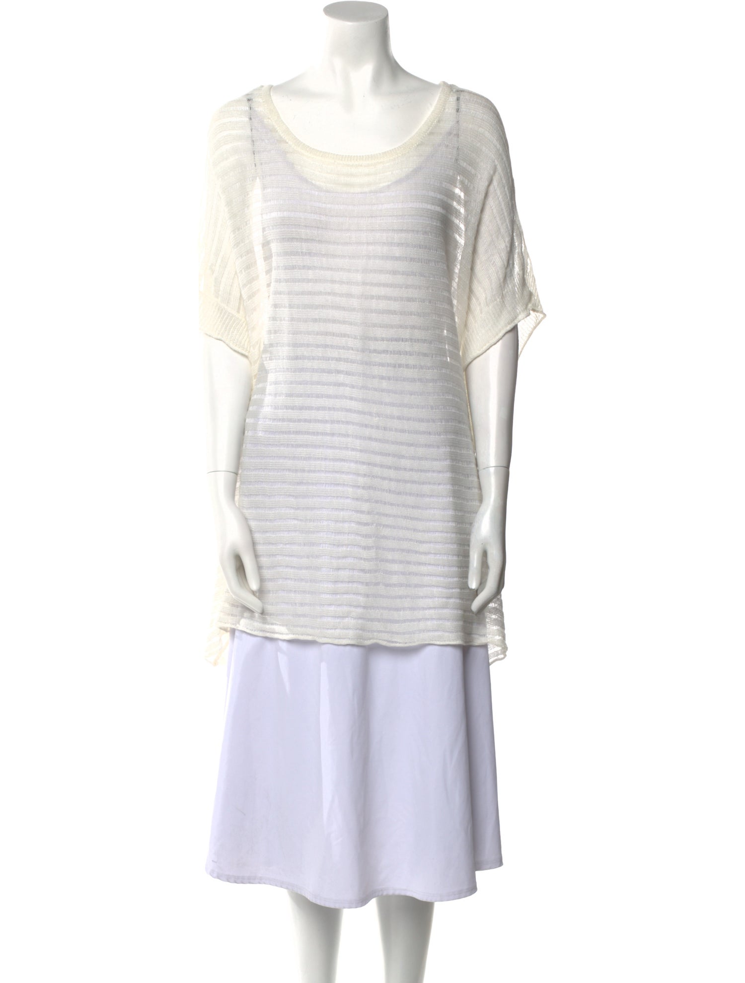 Neiman Marcus Scoop Neck Short Sleeve Tunic