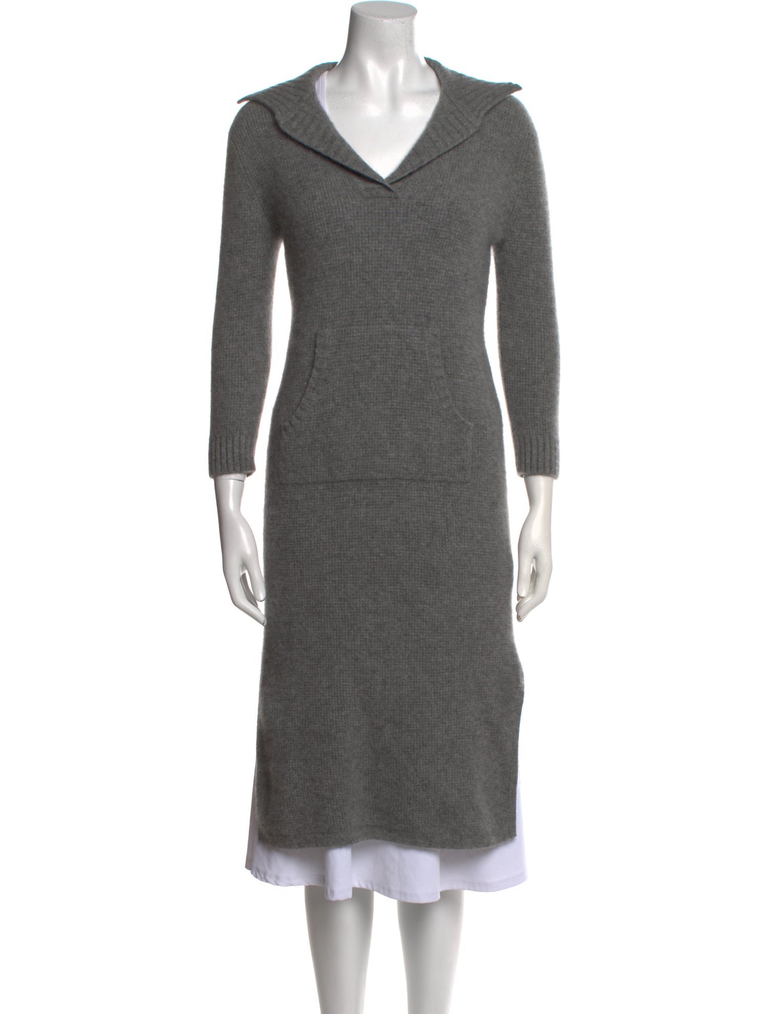 Neiman Marcus Cashmere V-Neck Sweater