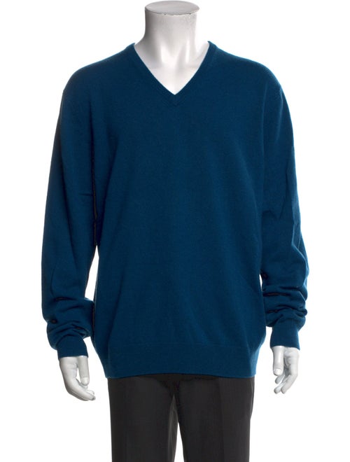 Neiman Marcus Cashmere V-Neck Pullover
