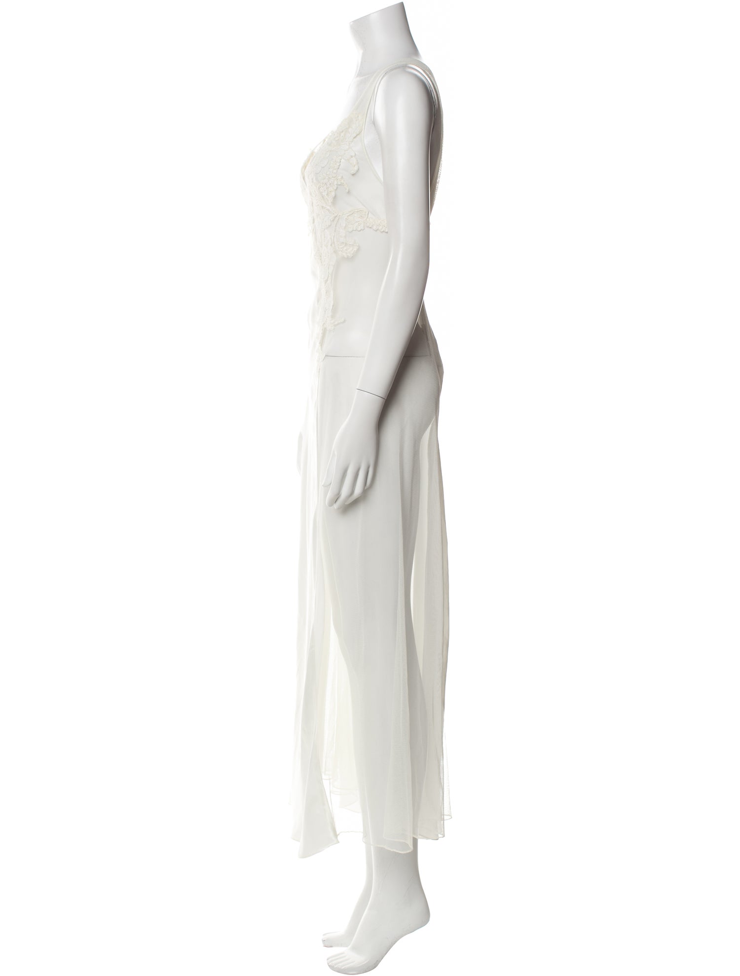 Neiman Marcus Lace Trim Embellishment Nightgown