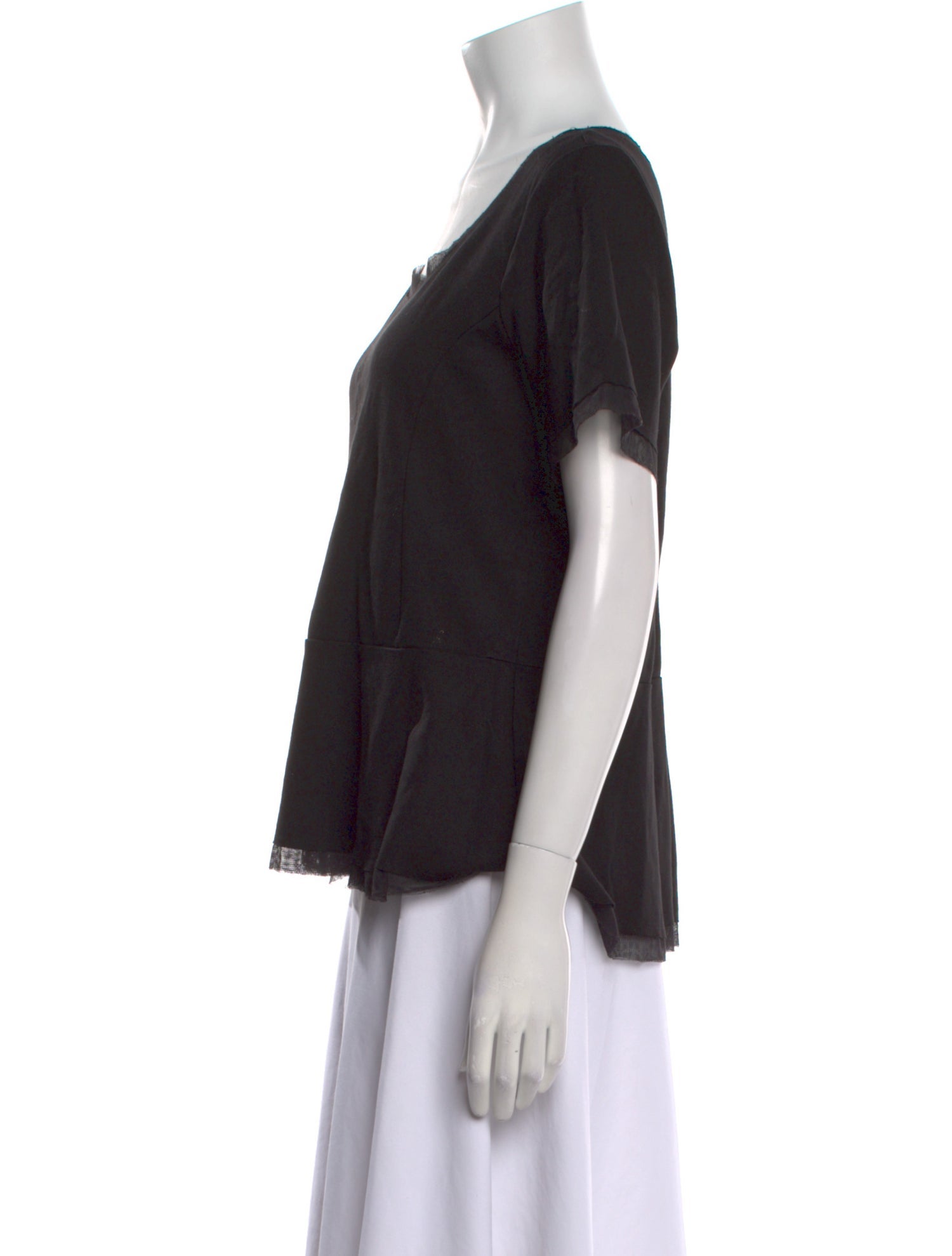 Neiman Marcus Scoop Neck Short Sleeve T-Shirt