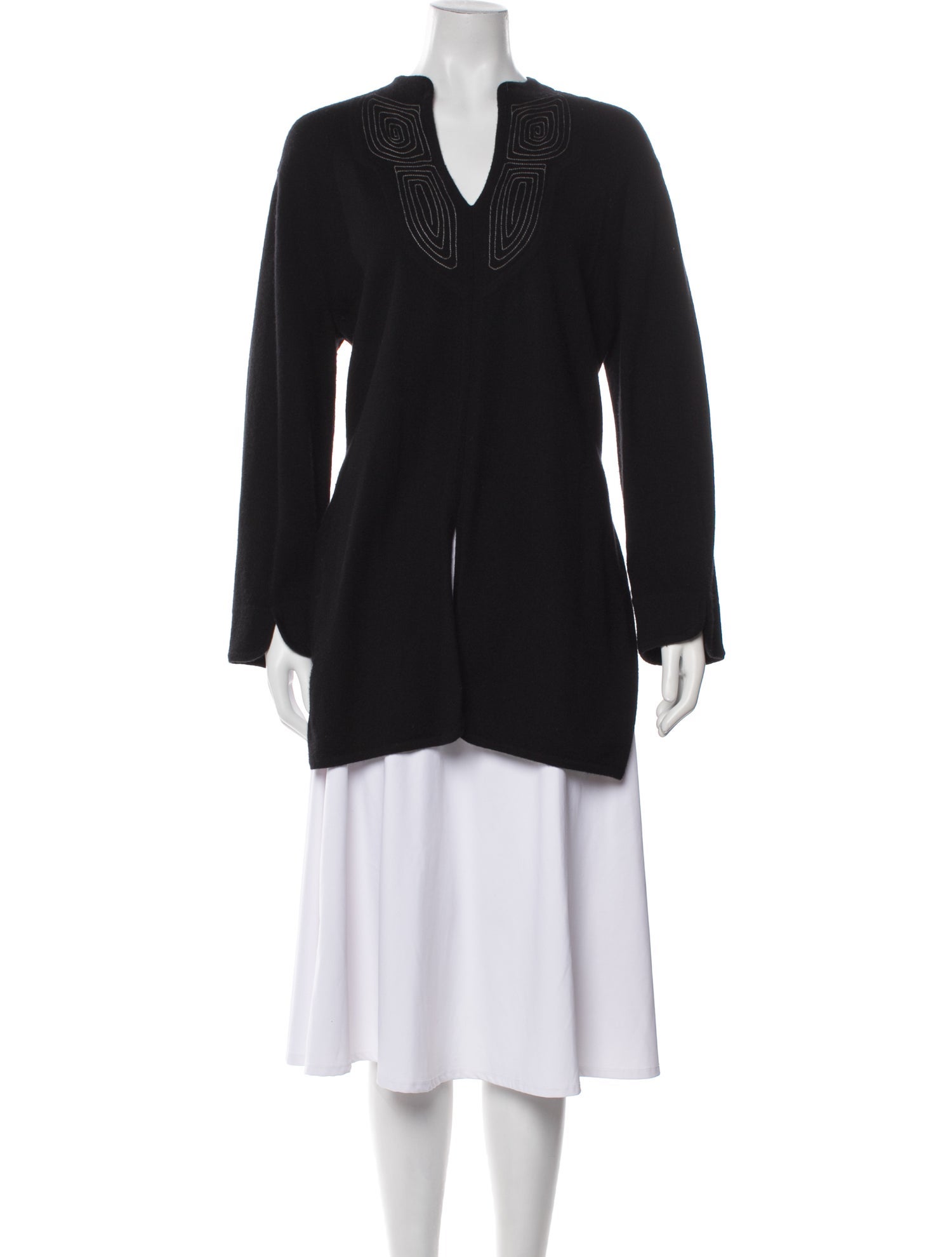 Neiman Marcus Cashmere V-Neck Sweater