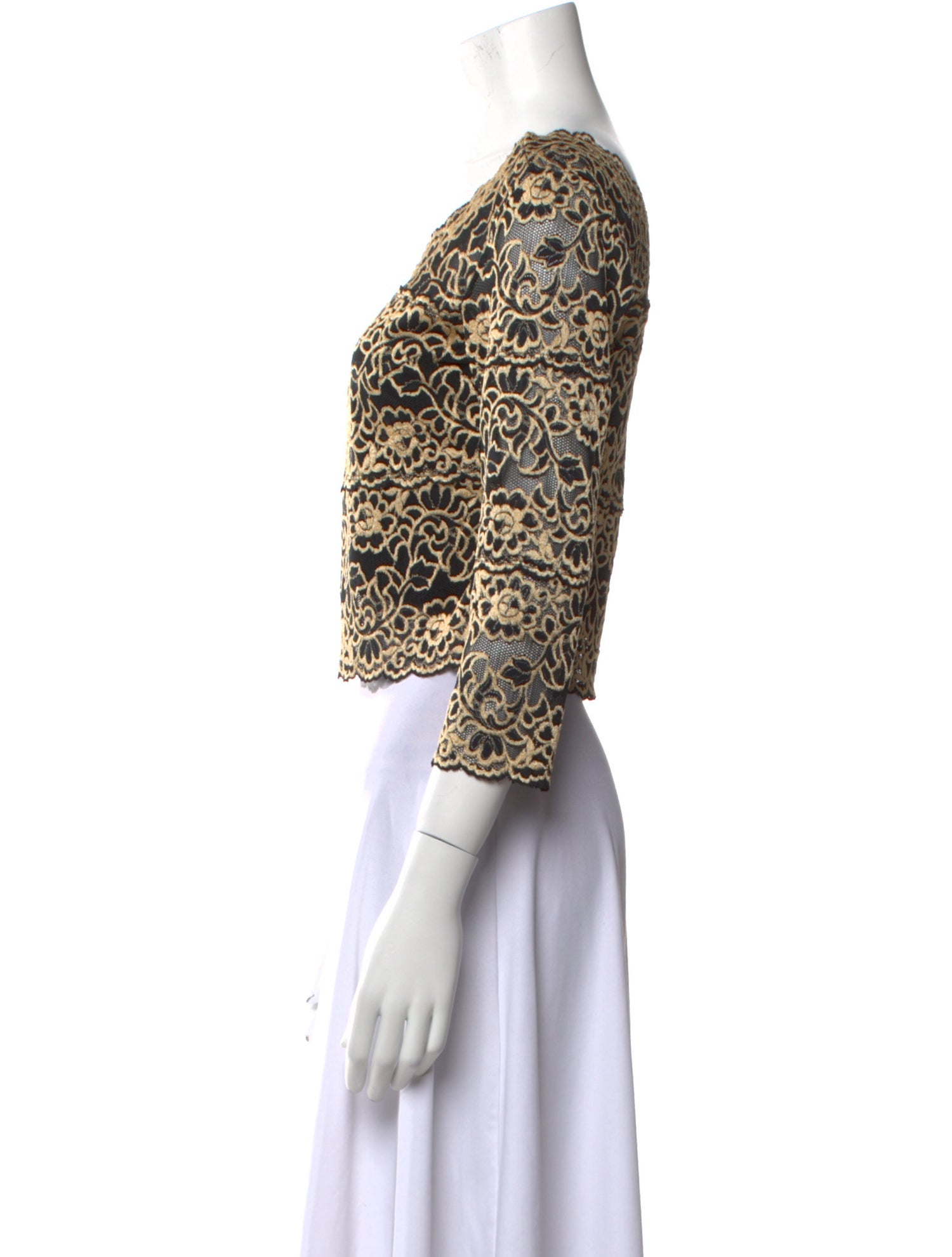 Neiman Marcus Printed V-Neck Crop Top