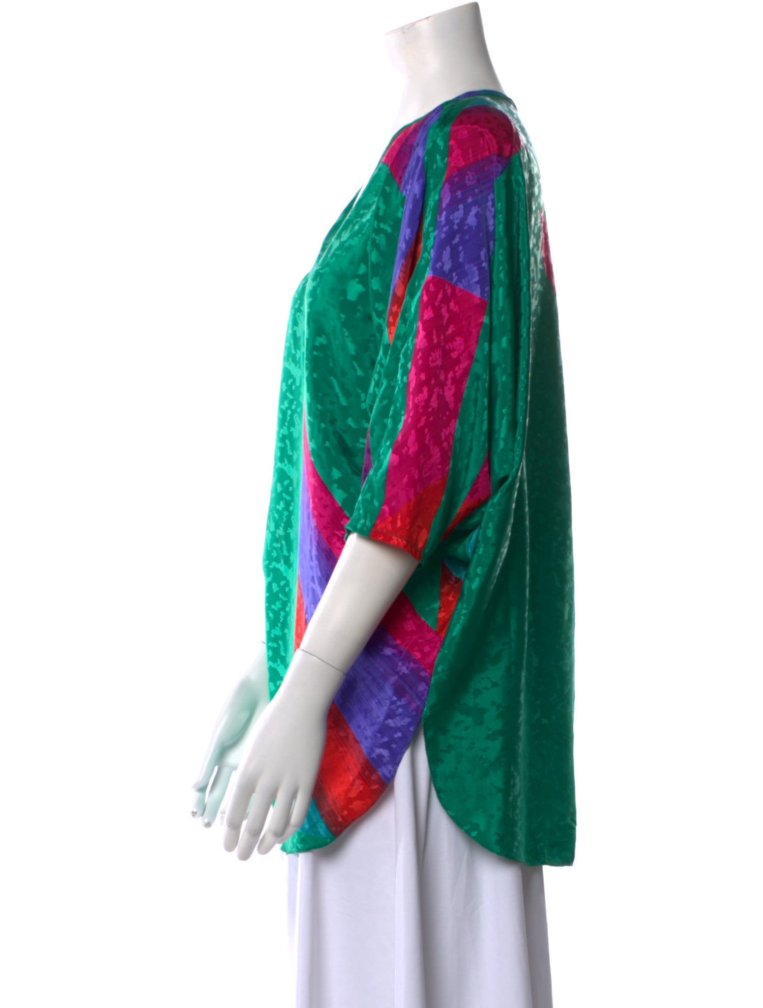 Neiman Marcus Printed V-Neck Tunic