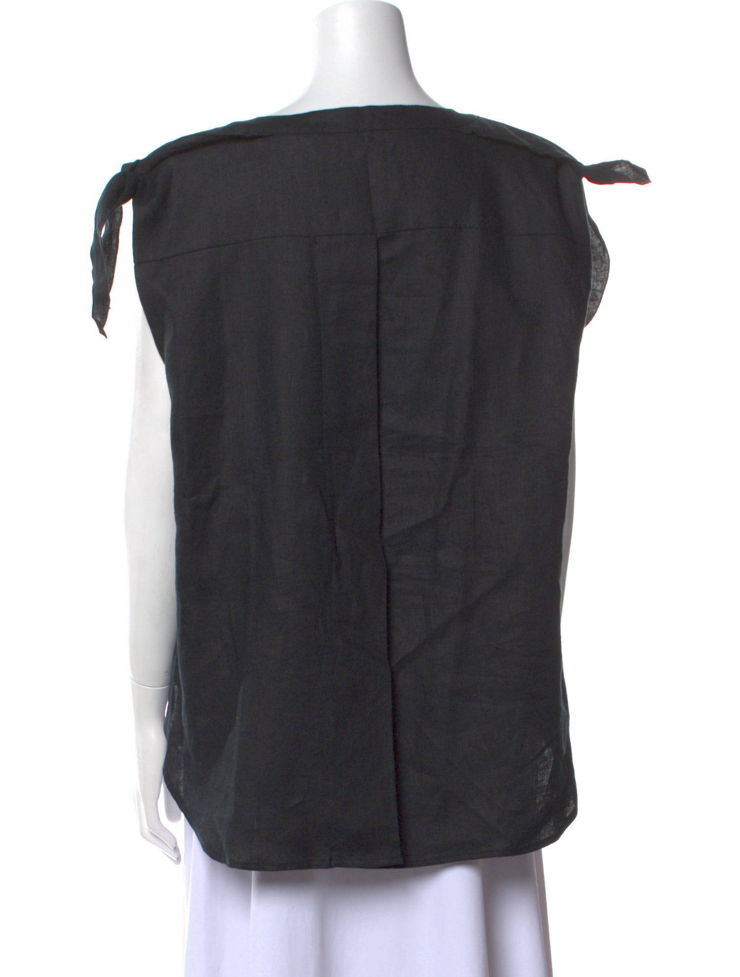 Neiman Marcus Linen Bateau Neckline Blouse