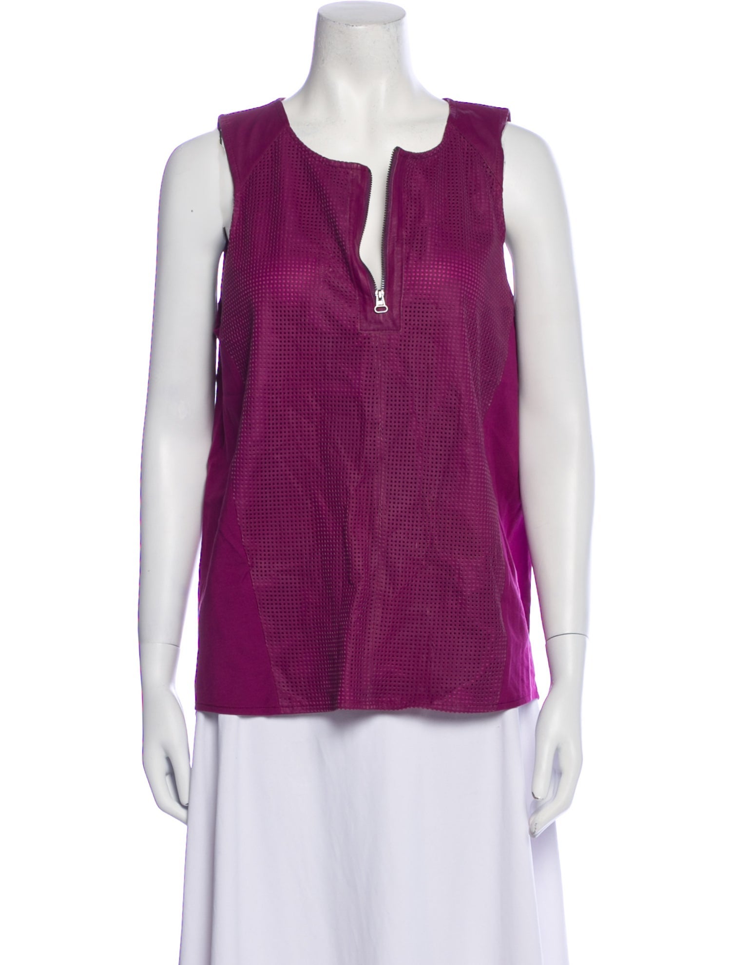 Neiman Marcus V-Neck Sleeveless Blouse