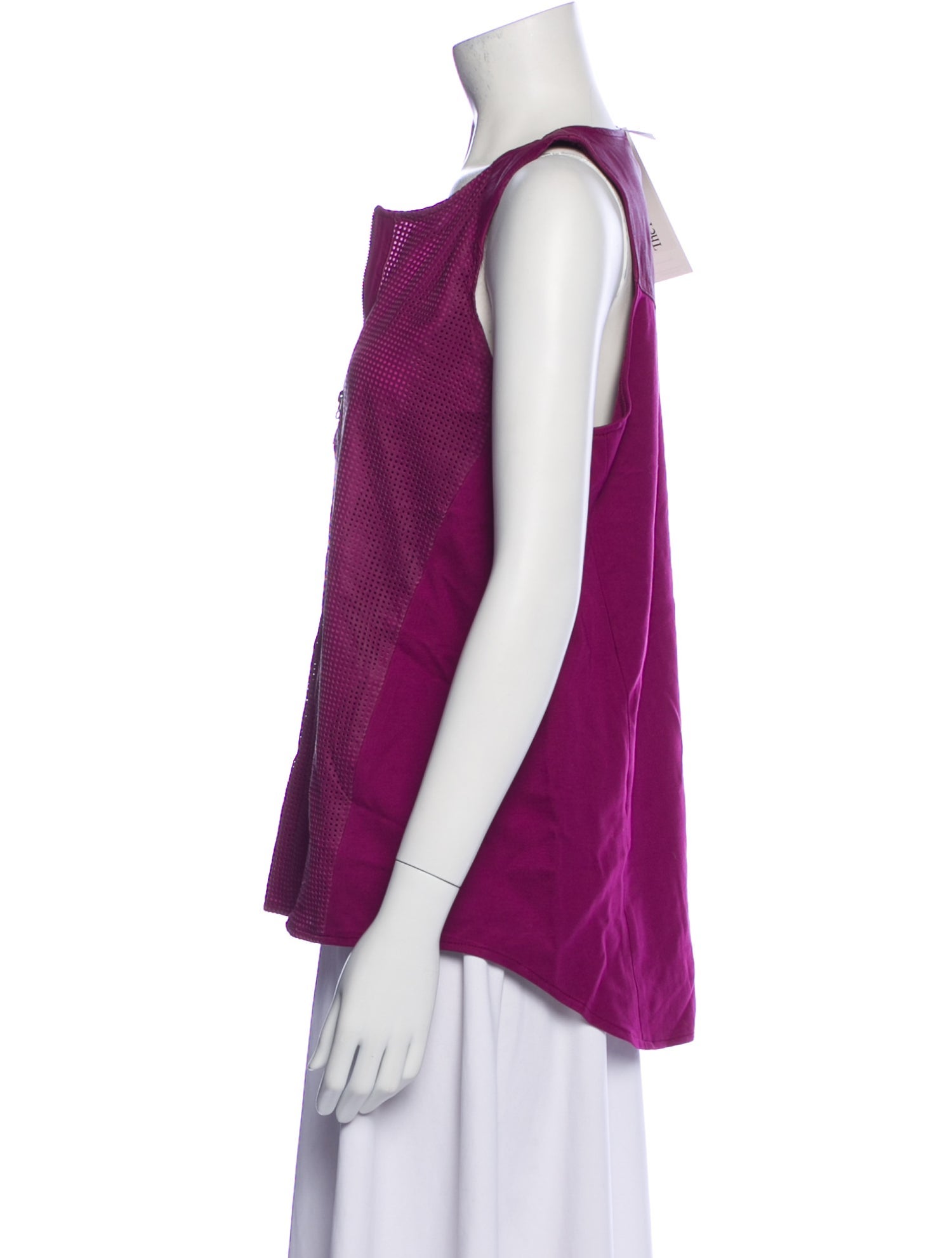 Neiman Marcus V-Neck Sleeveless Blouse