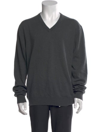 Neiman Marcus Cashmere V-Neck Pullover