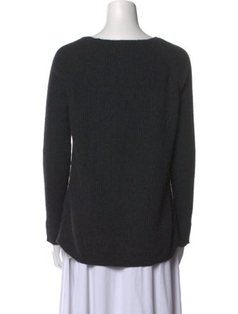 Neiman Marcus Cashmere Scoop Neck Sweater