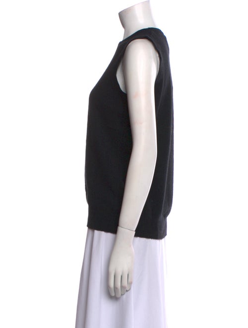 Neiman Marcus Cashmere Crew Neck Sweater