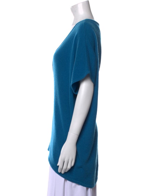 Neiman Marcus Cashmere V-Neck Sweater