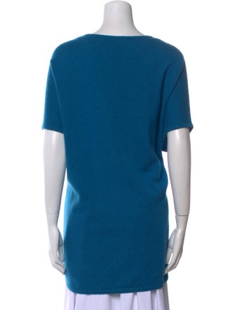 Neiman Marcus Cashmere V-Neck Sweater