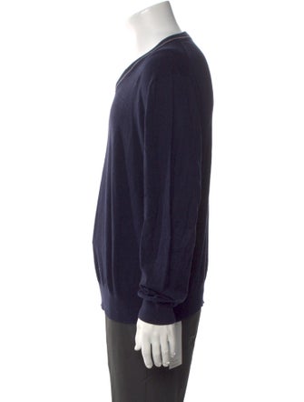 Neiman Marcus V-Neck Long Sleeve Pullover
