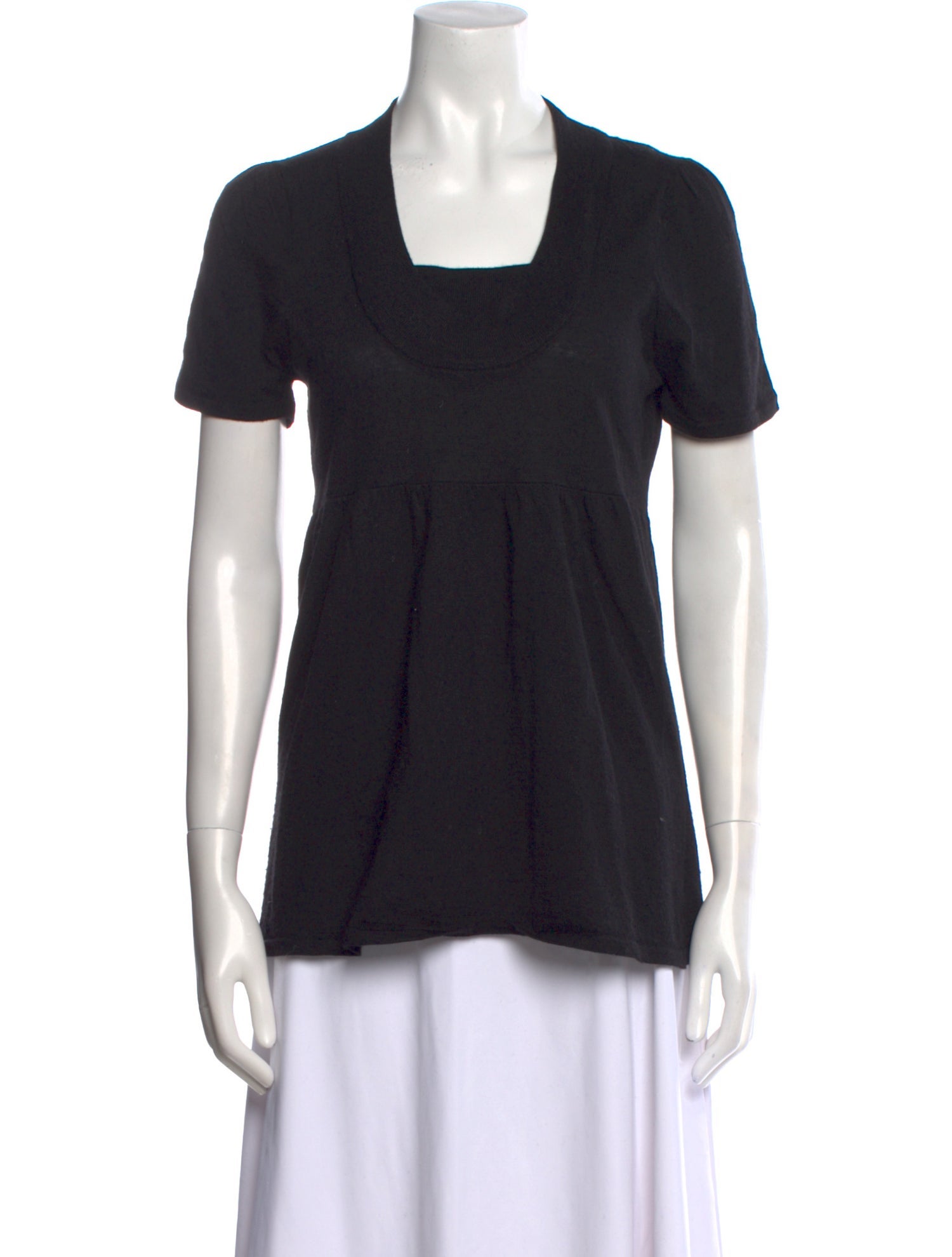 Neiman Marcus Merino Wool Scoop Neck Sweater