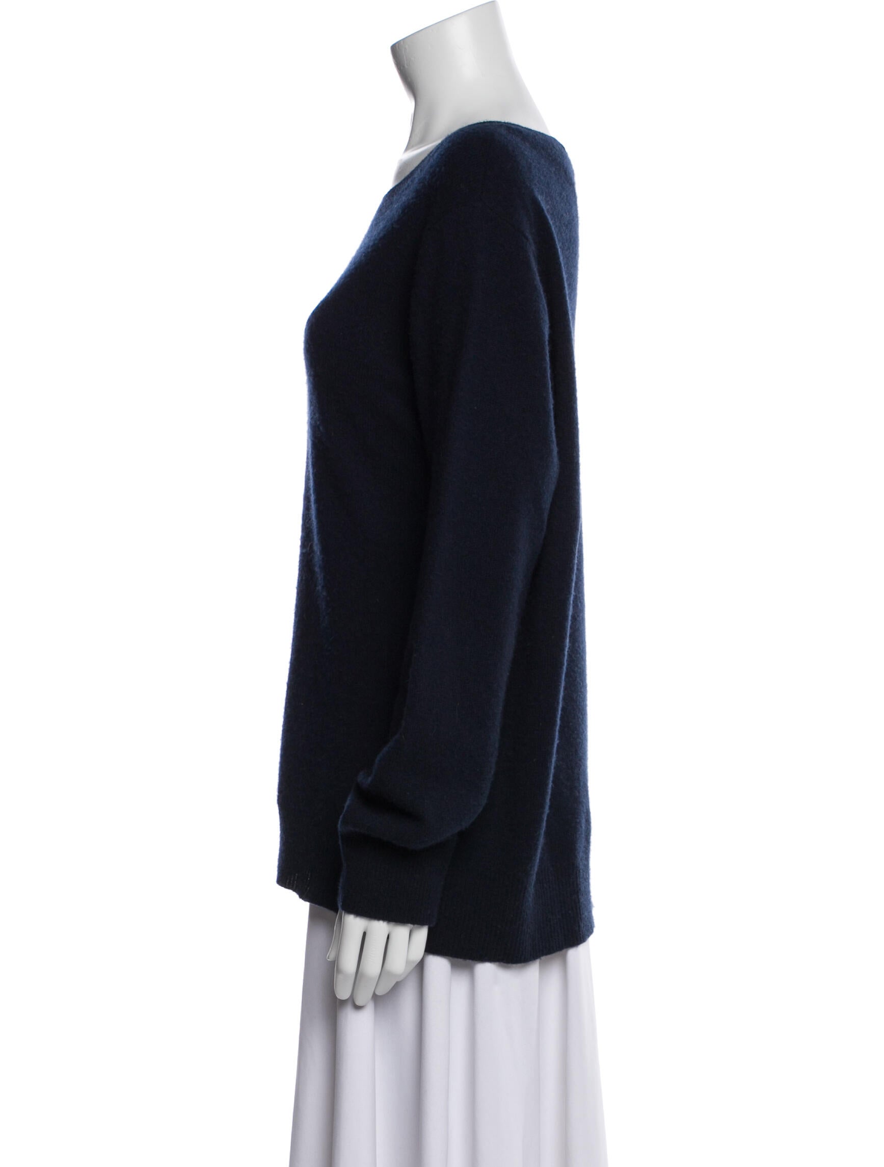 Neiman Marcus Cashmere Scoop Neck Sweater