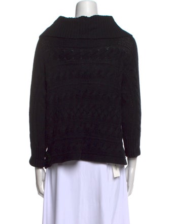 Neiman Marcus Cashmere Sweater