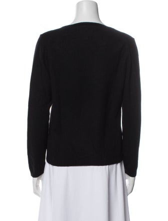 Neiman Marcus Cashmere V-Neck Sweater