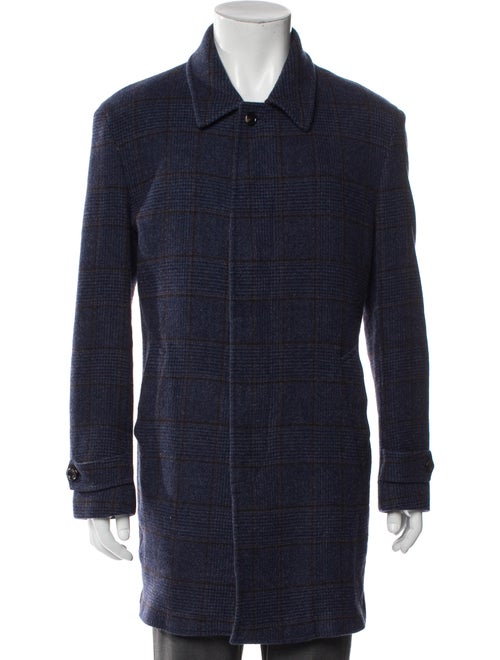 Neiman Marcus Virgin Wool Houndstooth Print Overcoat