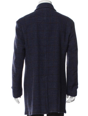 Neiman Marcus Virgin Wool Houndstooth Print Overcoat