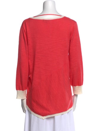 Neiman Marcus V-Neck Three-Quarter Sleeve Top